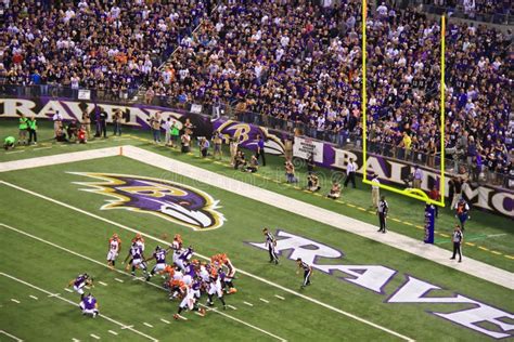 Nfl Football Field Goal Attempt Editorial Stock Image Image Of Event