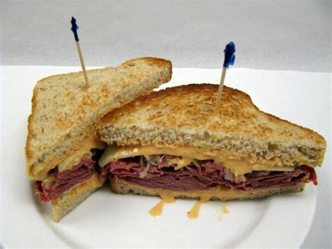 Ham and swiss on sourdough : 10 best images about Sandwiches on Pinterest | Sourdough ...