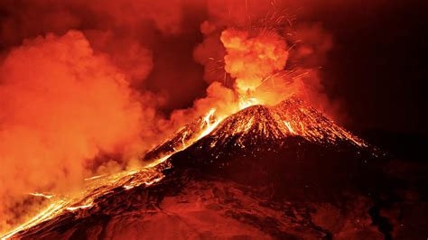 2000 Jahre Nach Vesuv Ausbruch Glasige Substanz In Menschlichem