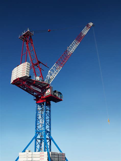 Raimondi Cranes Launches The Lr330 Luffing Jib Crane With