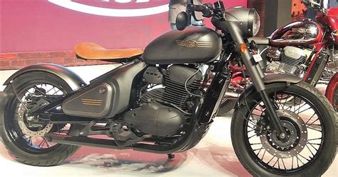 The test mule carries a similar silhouette as the current generation royal enfield thunderbird x but gets updates. Multiple Versions of 2020 Royal Enfield Thunderbird X Spotted