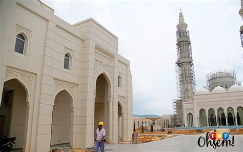 Masjid hussain seremban 2 officially opened on october 24, 2014. Masjid 'Taj Mahal' Malaysia, berwarna emas tumpuan terbaru ...