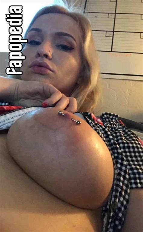 Zoie Burgher Nude Onlyfans Leaks Photo Fapopedia