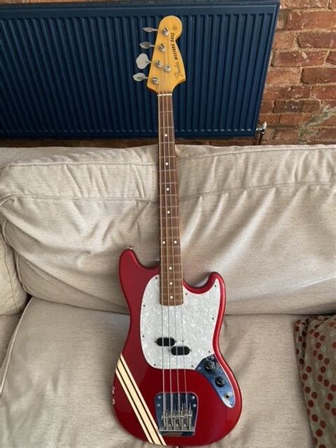 For Sale Fender Mustang Bass 1999 2002 Cij Candy Apple Red