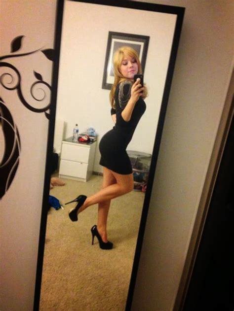 Holy Mother Of Tight Dresses Thechiveclub Sexy Girls