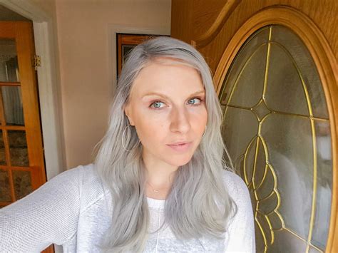 How To Go Platinum Blonde 7 Tips To Dyeing Your Hair Without Damaging It