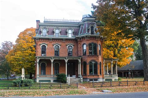 Top 5 Buildings in Saratoga Springs, New York | Stephen Travels