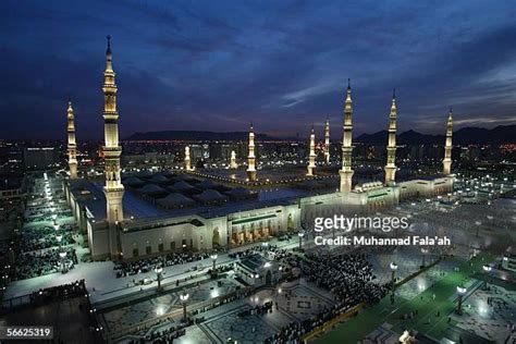 Medina Mosque Photos And Premium High Res Pictures Getty Images