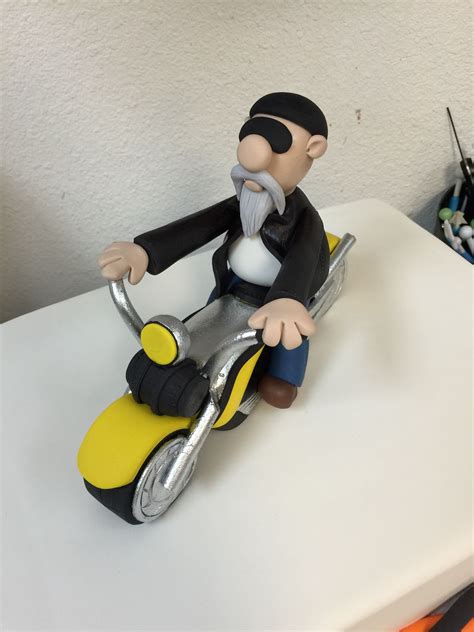 Here's a tutorial how to make a motorcycle cake topper. Guy Riding A Motorcycle Fondant Cake Topper | Motorrad ...