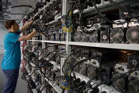 Canadas Bitcoin Farms Buys More Than 2000 Btc Mining Machines By