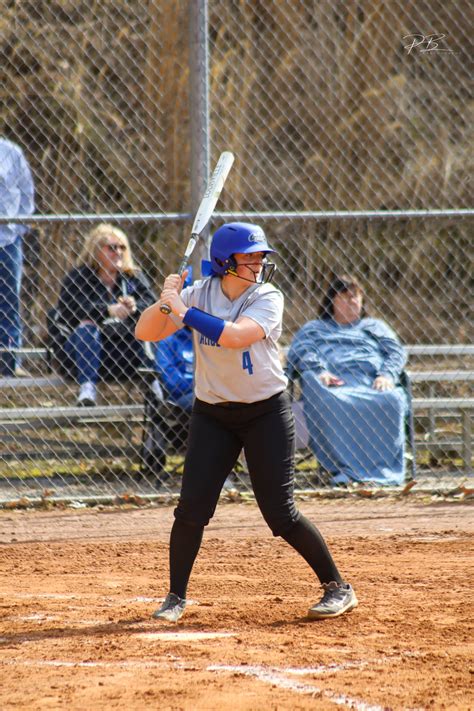 Alice Lloyd College Lady Eagles Softball Hosts Berea College Alice