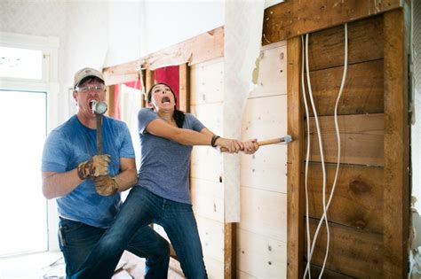 Joanna gaines and her husband chip gaines have been leading a pretty successful career. The Real Reason Why Chip and Joanna Gaines Are Obsessed ...