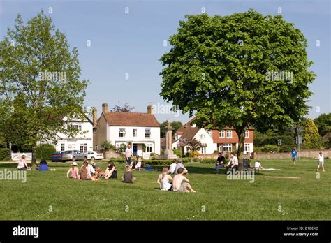 Chipperfield Village Green Hertfordshire Stock Photo Alamy