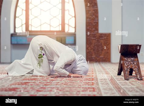 Young Beautiful Muslim Woman Praying In Mosque Stock Photo Alamy