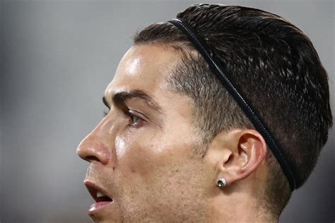 Cristiano Ronaldo En Juventus Cr7 Lució Nuevo Look Con Flequillo Y