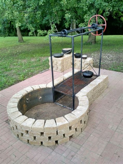 I keep the stone of shame behind the firepit (next to the stone of triumph). 15 Outstanding Cinder Block Fire Pit Design Ideas For Outdoor | BACKYARD IDEAS | Pinterest ...