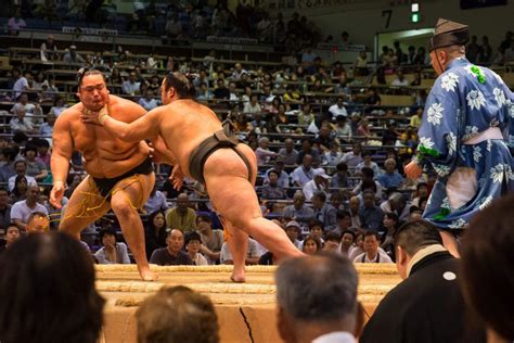 How To Watch Sumo Wrestling In Japan Earth Trekkers