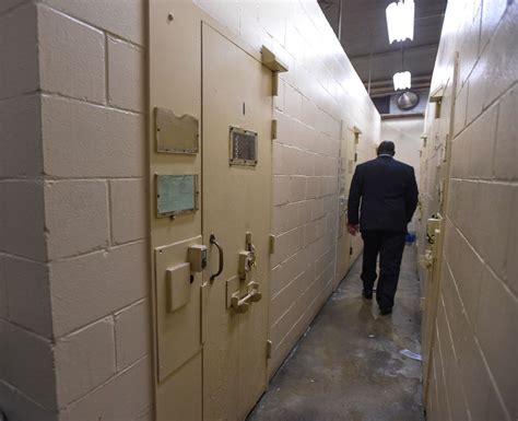 Panel to recommend what to do with Alabama’s old prisons - al.com