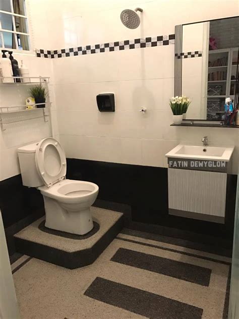 Menerusi perkongsian itu, hanis sedang meneliti kertas dinding yang bersesuai untuk digunakan sebagai penghias bilik air serba mewah itu. Idea Deko Bilik Air Simple Tapi Dah Macam Bilik Air Hotel ...
