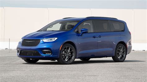 2021 Chrysler Pacifica Awd First Test Review Suv In Minivan Disguise