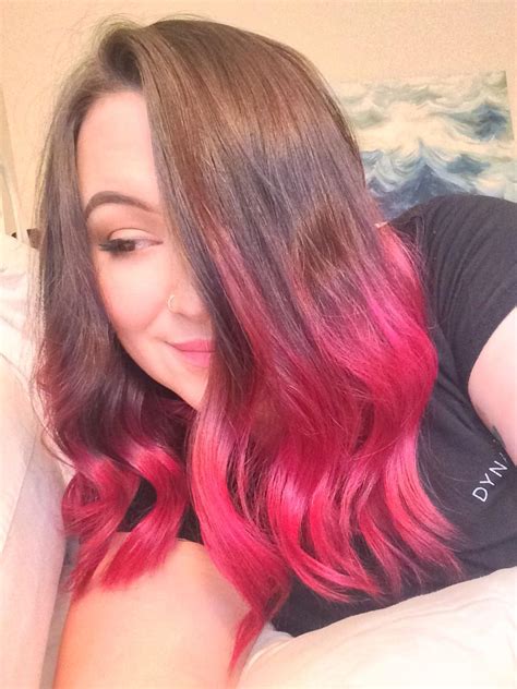 Fuchsia Dip Dye With Natural Roots It May Be An Over Done Style But I