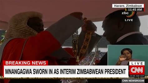 لحظة تاريخية في زيمبابوي منانغاغوا يؤدي اليمين خلفا لموغابي Cnn Arabic