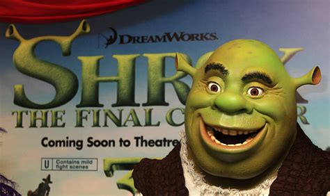 This Teen Got Pulled Over By Police While Wearing Full Shrek Makeup