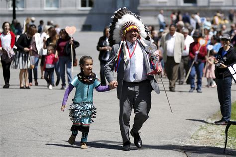 can-canada-fix-its-broken-relationship-with-indigenous-people-al