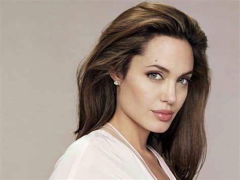 1400x1050 Angelina Jolie 4k 2018 Wallpaper1400x1050 Resolution Hd 4k