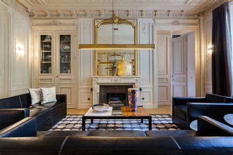 Modern Luxury Apartment Interior Design By Mathieu Fiol