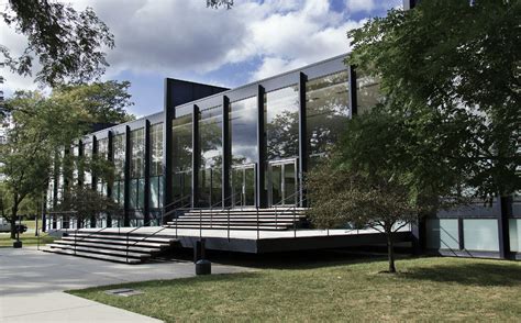 Ludwig Mies Van Der Rohe Architect Biography Buildings Projects And