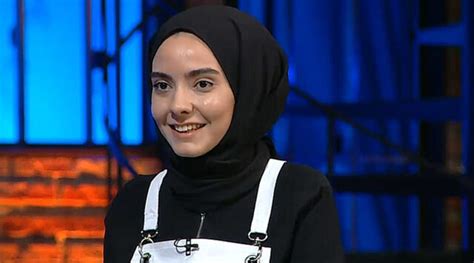Günün dikkat çeken yarışmacılarından birisi olan mert yılmaz kimdir, kaç yaşında, nereli merak ediliyor. MasterChef Büşra Uygur kimdir, kaç yaşında ve nereli ...