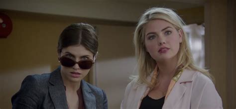 The Layover Trailer Kate Upton And Alexandra Daddario Stupidly Fight