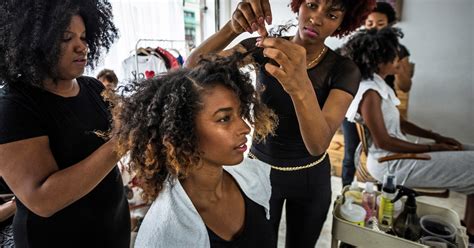 At A Santo Domingo Hair Salon Rethinking An Ideal Look The New York