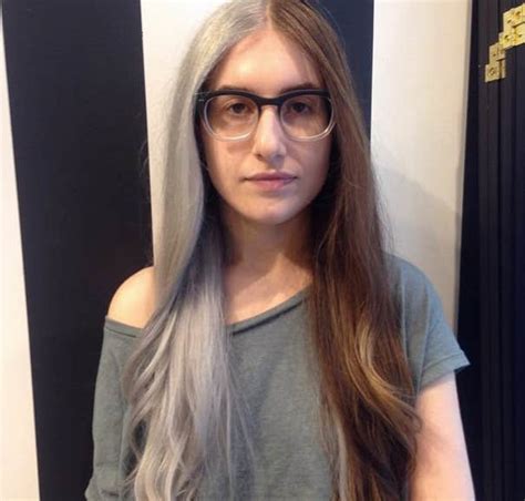 9 Instagrammers Simply Killing The Split Dye Hair Trend Yourtango