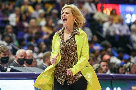 Slam Dunk Lsu Board Approves Contract Extensions Pay Raises For National Title Coach Kim