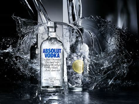 Un Recorrido Histórico De La Mano De Absolut Vodka Latinspots