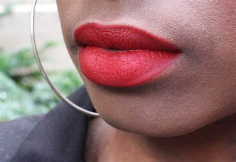 5 Must Have Lipsticks For Fall The Glamorous Gleam