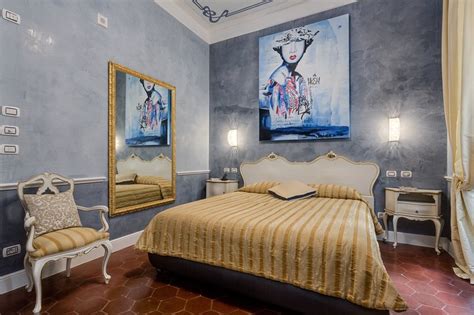 Donas Luxury Apartment Rome Centre Has Air Conditioning And Terrace