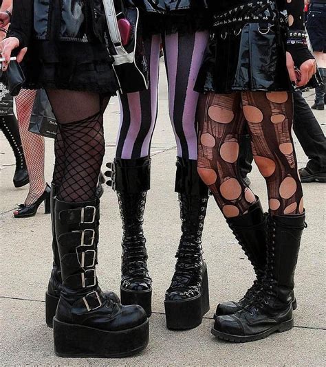 pin by cat martin on outfit inspo in 2020 grunge outfits goth fashion goth outfits
