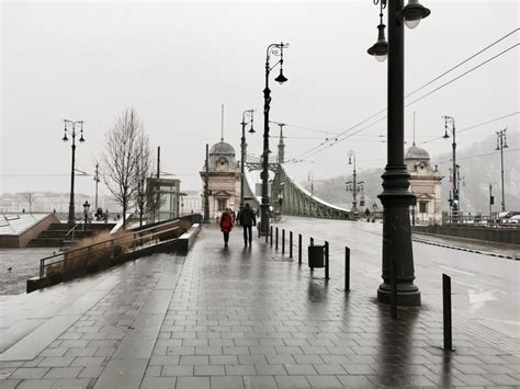Budapest looks magical in winter. 29 + 2 Cool Things to do in Budapest in Winter 2017/2018 ...