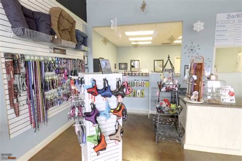 Bought a puppy from puppy boutique of brooklyn. Bark Dog Spa & Boutique | Athens, GA | Pet Grooming - YouTube