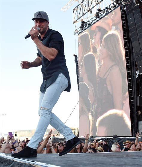 Sam Hunt Is The Hottest Thing To Happen To Country Music Since Ever Sam Hunt Country Music