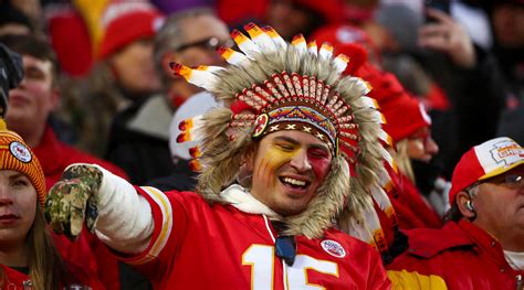 Kansas City Chiefs Ban Headdresses Native American Face Paint Sports