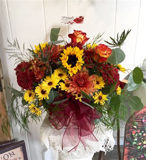 Mineola florist and gift shop. Fall Basket Arrangement in Warwick, RI | Petals Florist ...