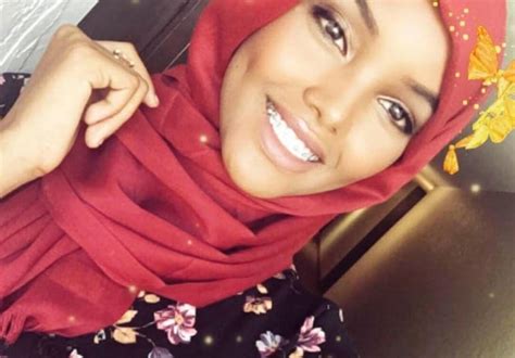 Meet Halima Aden The Hijab Wearing Somali Glamour Model