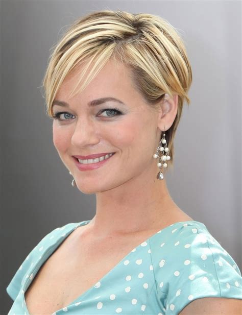 Comment choisir le bon modèle et la coiffure tendance envie d'un carré court ? coiffure carre boule court