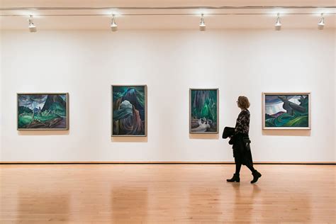 How to Start an Art Gallery – Between Passion and Business | Widewalls