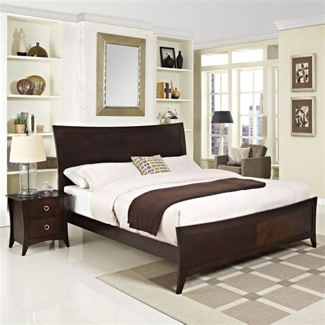Modern queen bedroom set easy to maintain in pristine conditions because they are highly resistant to dirt and other external forces. Elizabeth Platform 2 Piece Bedroom Set | Bedroom sets ...