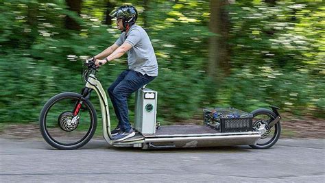 2023 Recuperation Electric Cargo Moped Generates Electricity When